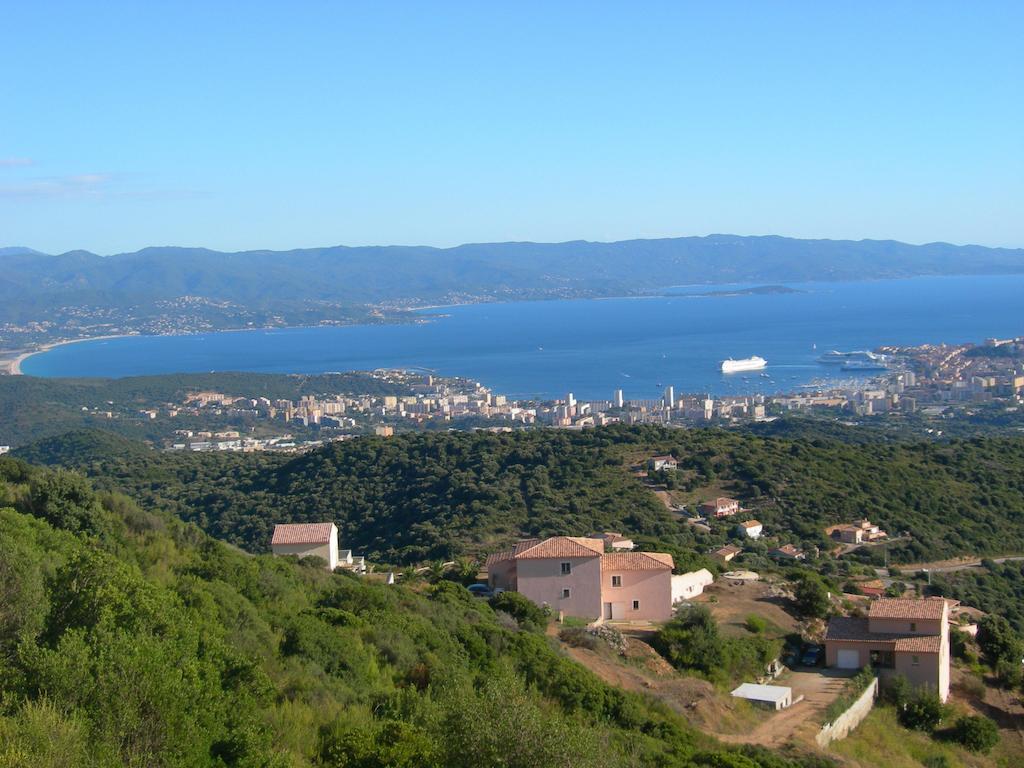 Gites Sassone, Vue Panoramique Sur Ajaccio Et La Mer Alata Room photo